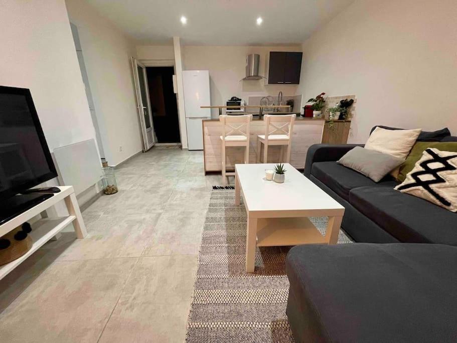 Toulon: Superbe Appartement Atypique 2 Chambres Exterior photo